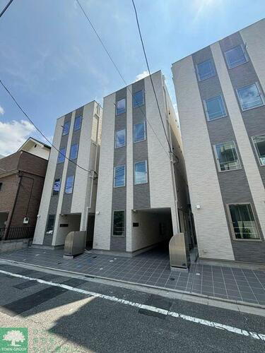 バズ西台ＩＩＩ 4階建