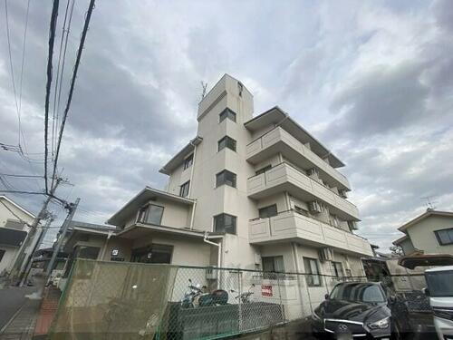 クレージュ桂 4階建