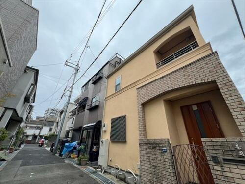 兵庫県神戸市中央区中山手通３丁目 2階建