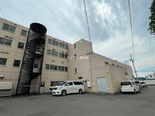 北海道札幌市清田区真栄一条２丁目 4階建