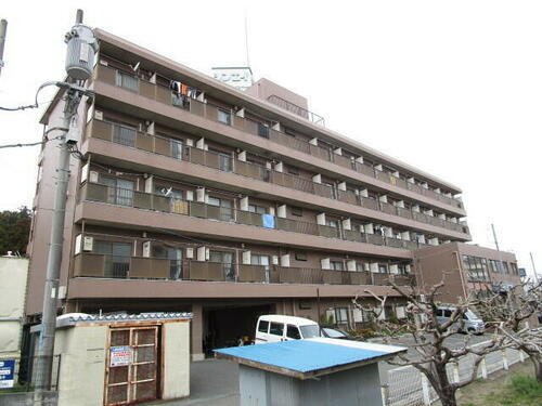 サンパレス日向 5階建