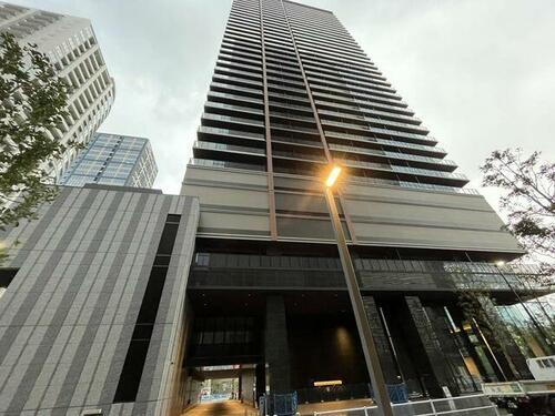 シティタワー新宿 地上35階地下2階建