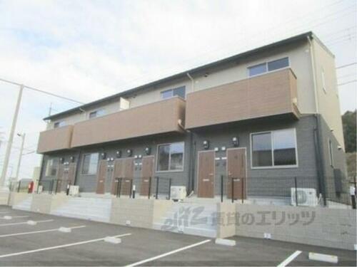 滋賀県甲賀市水口町本町１丁目 2階建