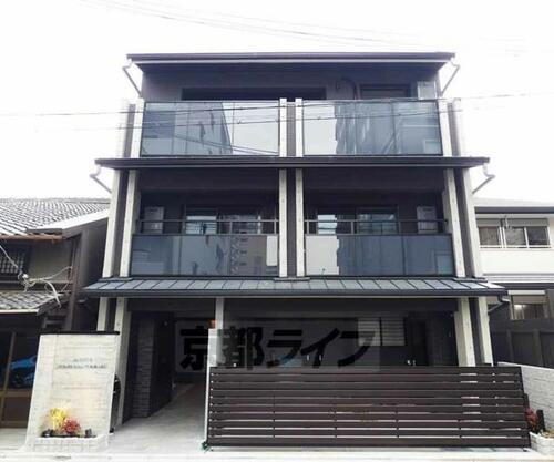 京都府京都市中京区岩上通三条下る下八文字町 築2年12ヶ月 3階建