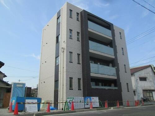 ウエストビューコート