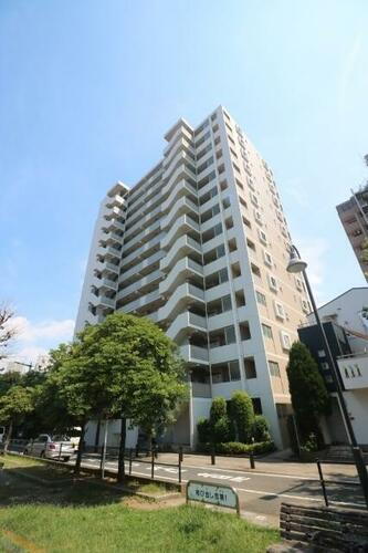 ブランズ千葉中央パークフロント 地上14階地下1階建