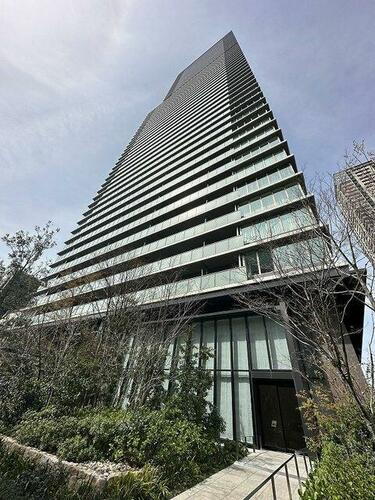 グランドメゾン　新梅田タワー　ザ　クラブ　レジデンス 51階建