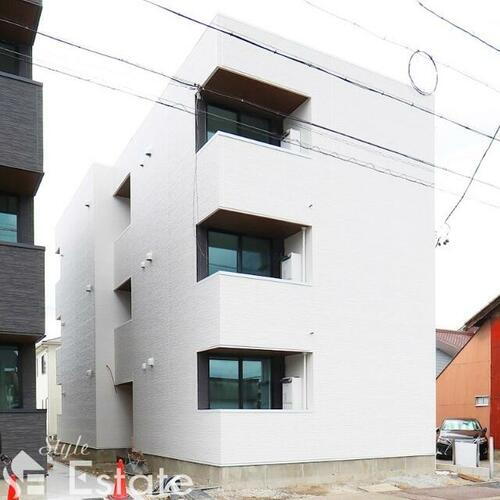 愛知県名古屋市西区枇杷島３丁目 3階建 築1年未満
