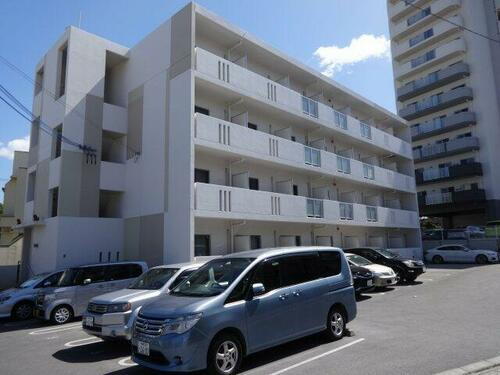 沖縄県那覇市古波蔵１丁目 4階建 築7年10ヶ月