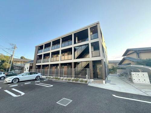 フォンターナ・ポルタ 3階建