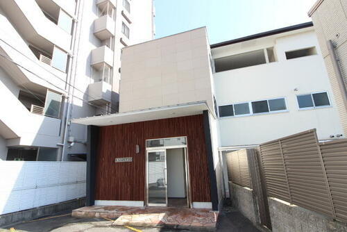 大阪府高槻市芥川町２丁目 3階建 築54年2ヶ月