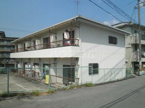 和泉マンション 2階建