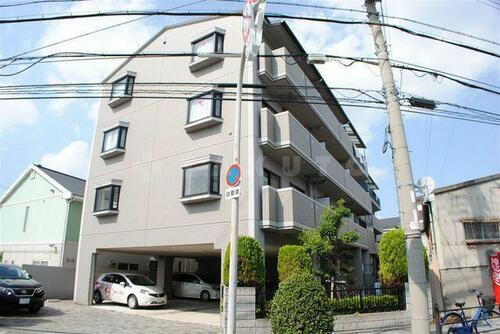 ミレニアム 4階建