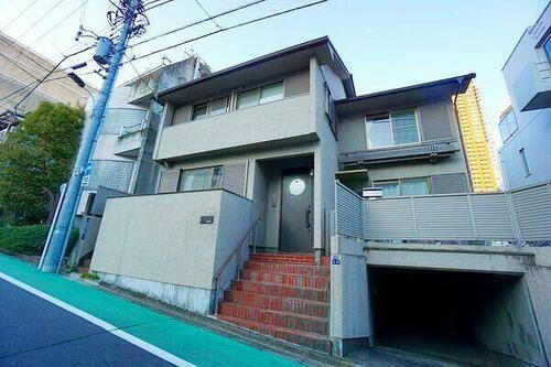 元麻布３丁目テラスハウス 3階建