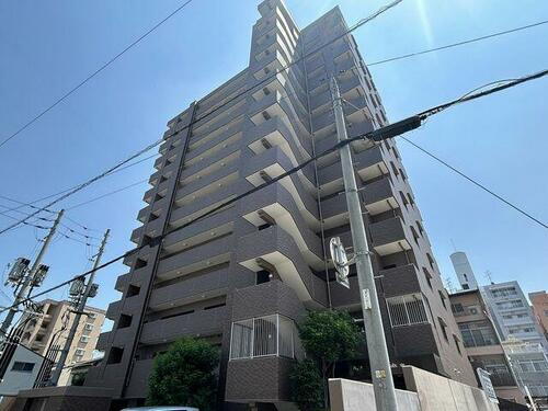 アルファライフ岡大医学部前 13階建