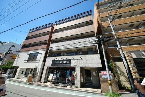 アズビー千里山 5階建