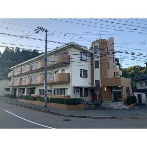 白山マンション 3階建