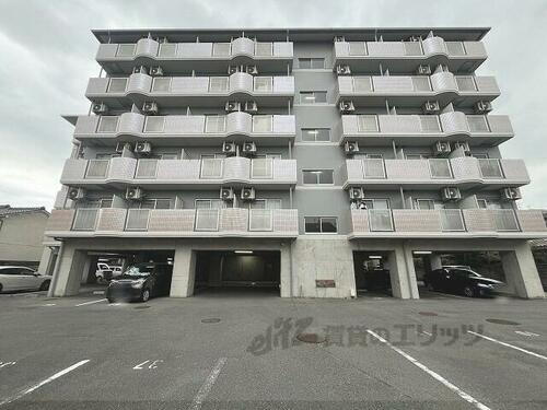 京都府京都市山科区四ノ宮垣ノ内町 6階建