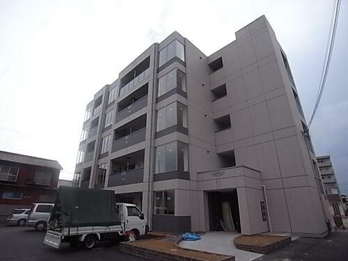 兵庫県姫路市網干区新在家 5階建