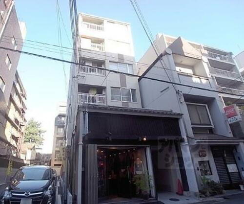 富小路マンション 6階建