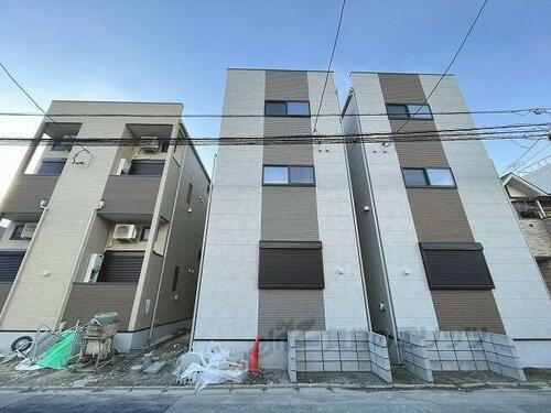京都府京都市南区上鳥羽高畠町 3階建 築3年7ヶ月