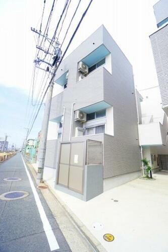 メゾンドバロン 2階建