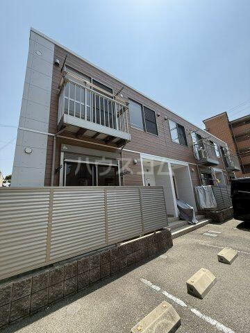 大阪府豊中市長興寺北１丁目 2階建