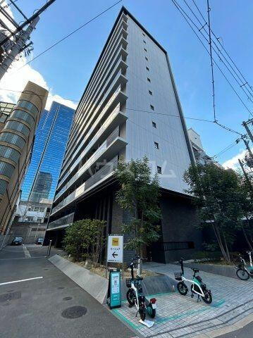 大阪府大阪市北区中崎西２丁目 13階建
