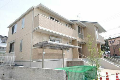 ドミール石丸 2階建