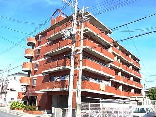 ロイヤルメゾン富士 6階建