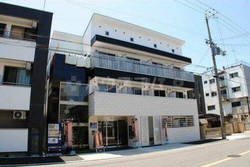 セレブコート瑞光 3階建