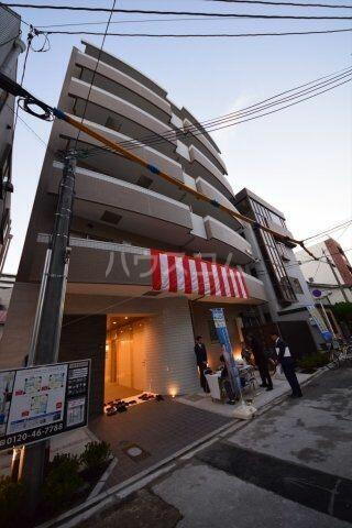 ベラ・ルーナ北梅田 6階建