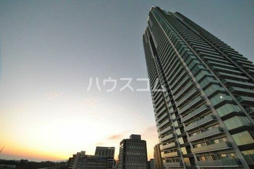 シエリアタワー千里中央 地上52階地下1階建