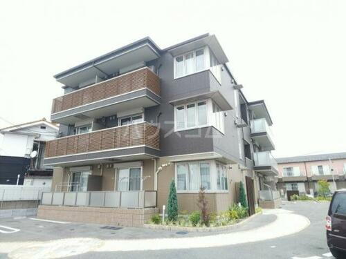 ＭＥＲＳＥＮＮＥ 3階建