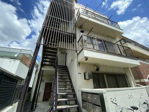 東京都北区志茂１丁目 築45年12ヶ月 3階建