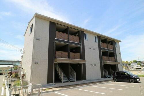 兵庫県明石市大久保町谷八木 3階建