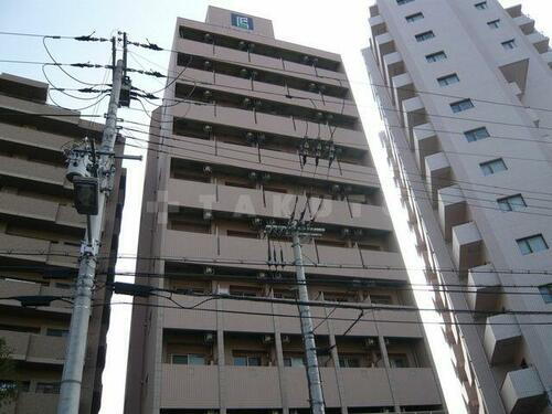 エステムコート梅田茶屋町 10階建
