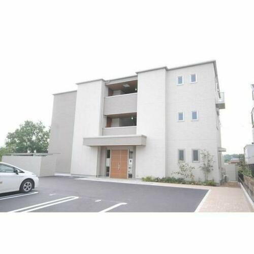 フォレストガーデンＳＯＵＴＨ 3階建