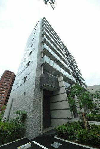 大阪府大阪市西区川口３丁目 9階建