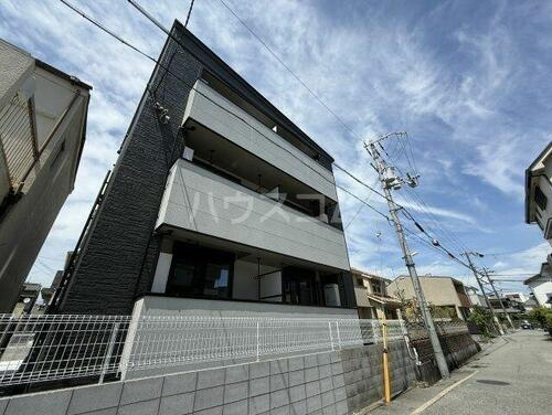 アルバス上野東 3階建