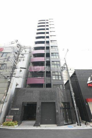 大阪府大阪市北区曾根崎新地２丁目 13階建