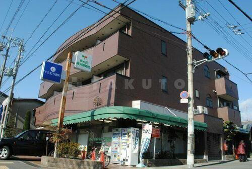 大阪府箕面市桜ケ丘１丁目 3階建