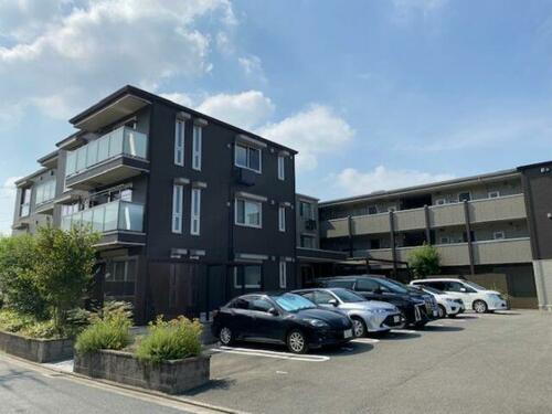 大阪府吹田市山田東４丁目 3階建 築11年11ヶ月