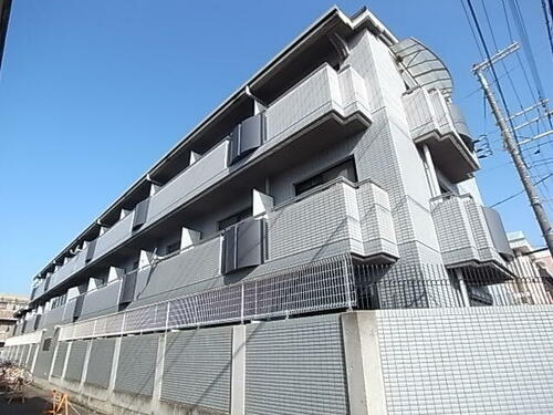 兵庫県尼崎市南塚口町８丁目 3階建