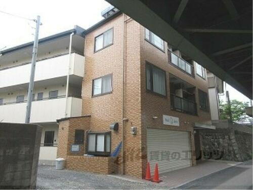 京都府木津川市相楽古川 3階建