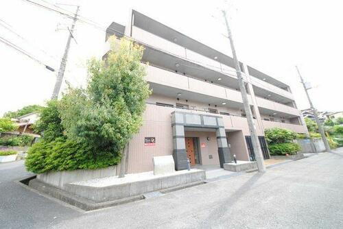 大阪府吹田市佐井寺３丁目 築27年7ヶ月 地上3階地下1階建