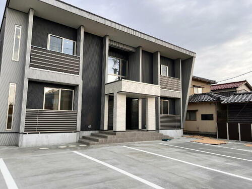ＶＩＬＬＡＣＯＵＲＴＣＡＲＲＯＴ１４番館