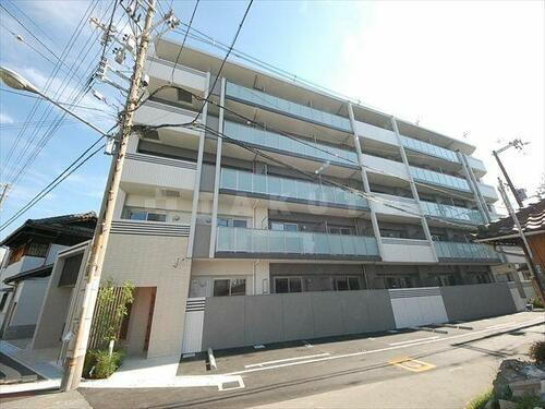 ＴＨＥ　ＴＥＲＲＡＣＥ　ＳＵＩＴＡ　ＵＨ 5階建