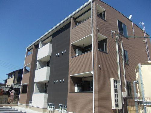 アサノ・モノカーメラ 3階建
