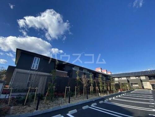 アベニール 2階建